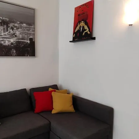 Casa Trieste Fiera * باري